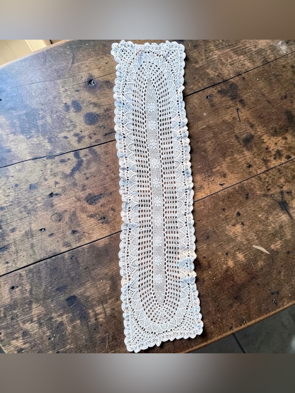 Vintage White Crochet Lace Table Runner | Pineapple Floral Pattern